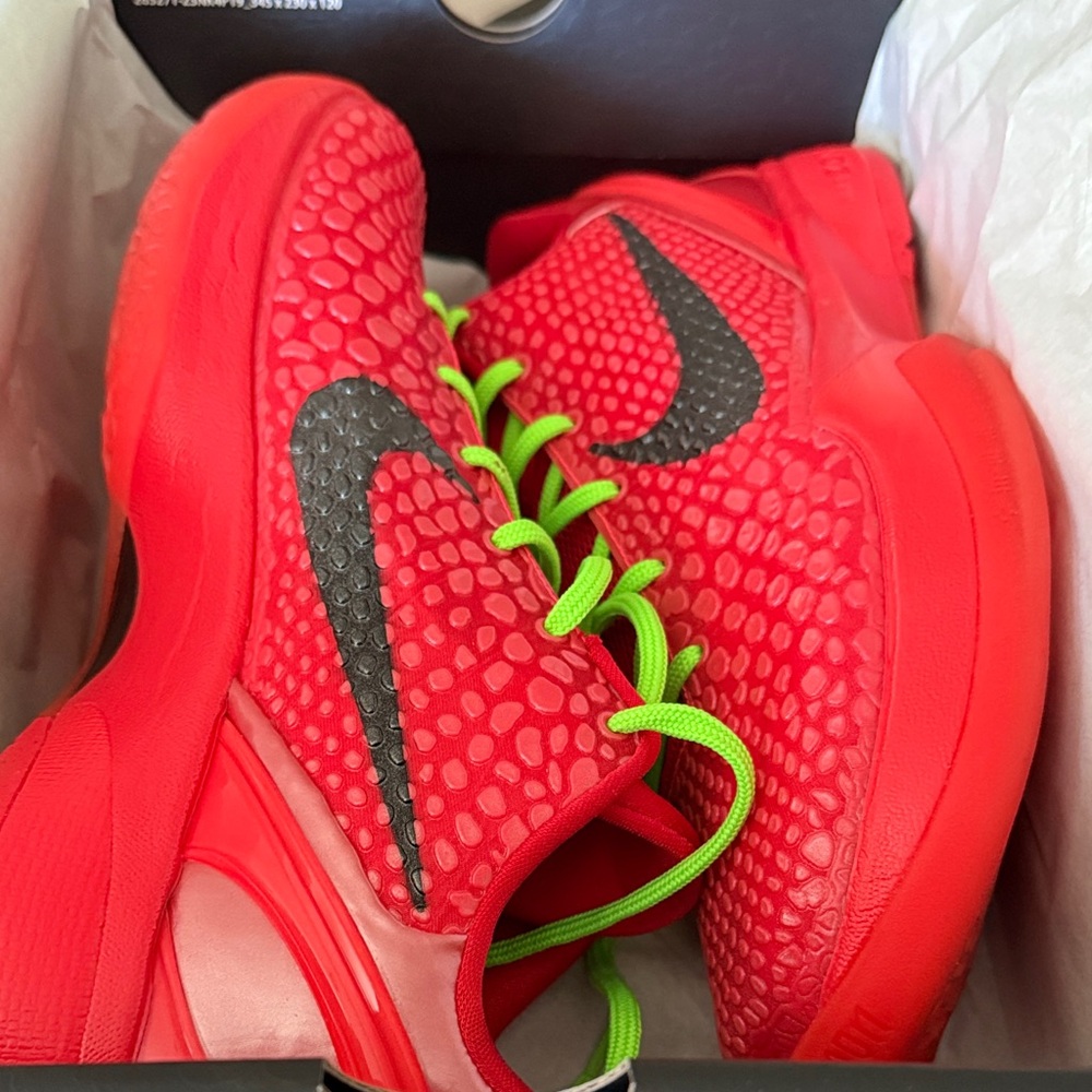 KOBE VI Protro Reverse Grinch 11.5
